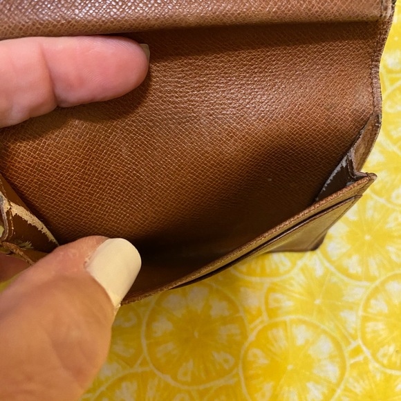 Louis Vuitton Card Holder Authentic - Picture 4 of 7